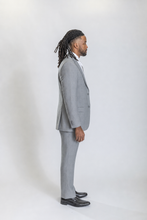 Load image into Gallery viewer, Mayfair men’s gray regular-fit glen plaid wool suit — view 4